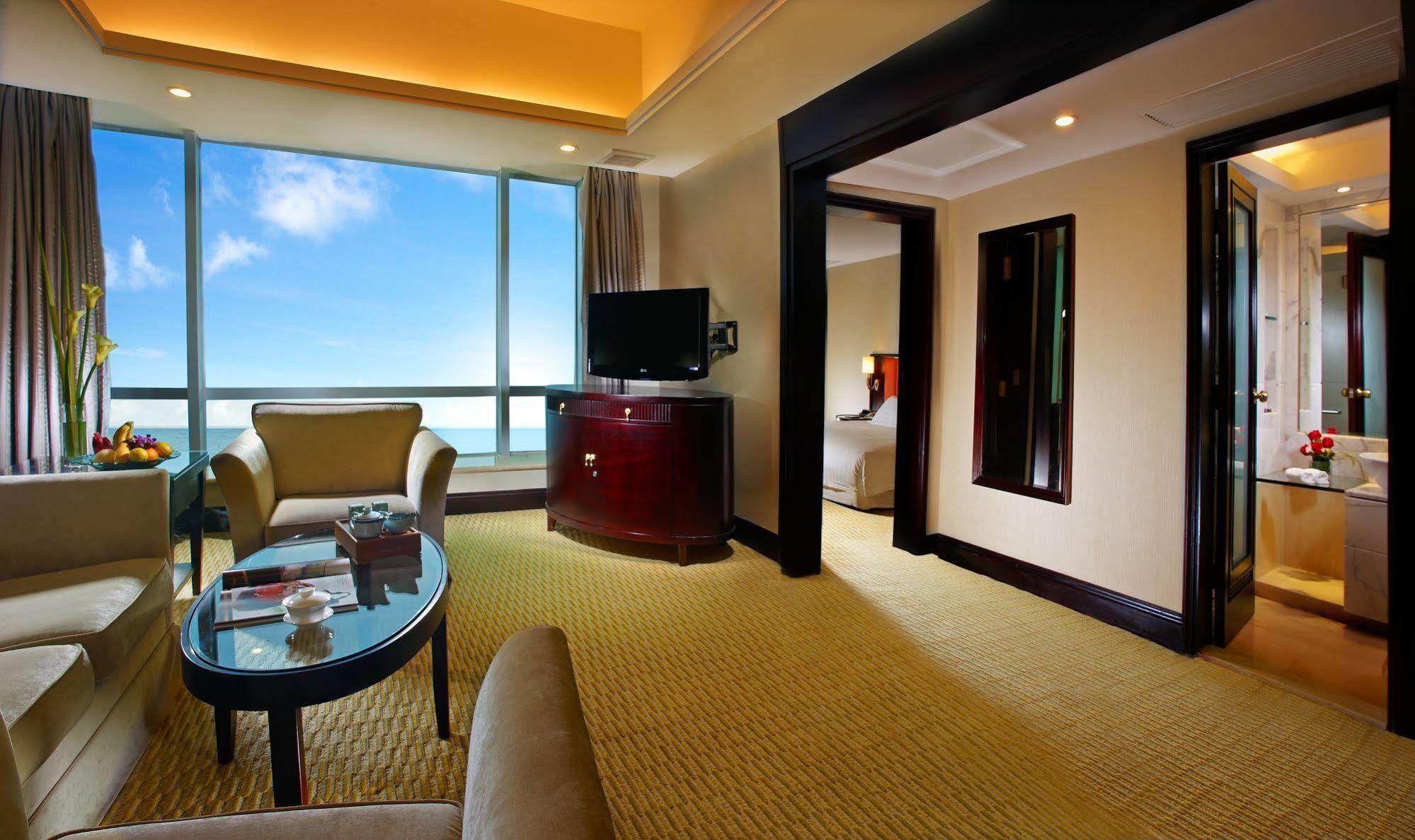 Grand Bay Hotel Чжухай Экстерьер фото