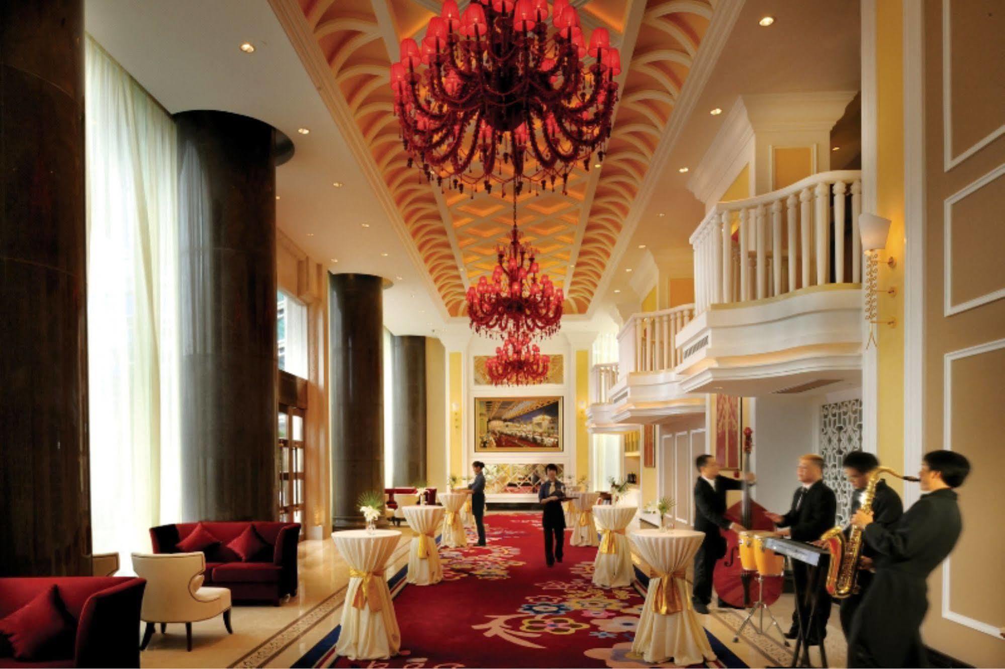 Grand Bay Hotel Чжухай Экстерьер фото